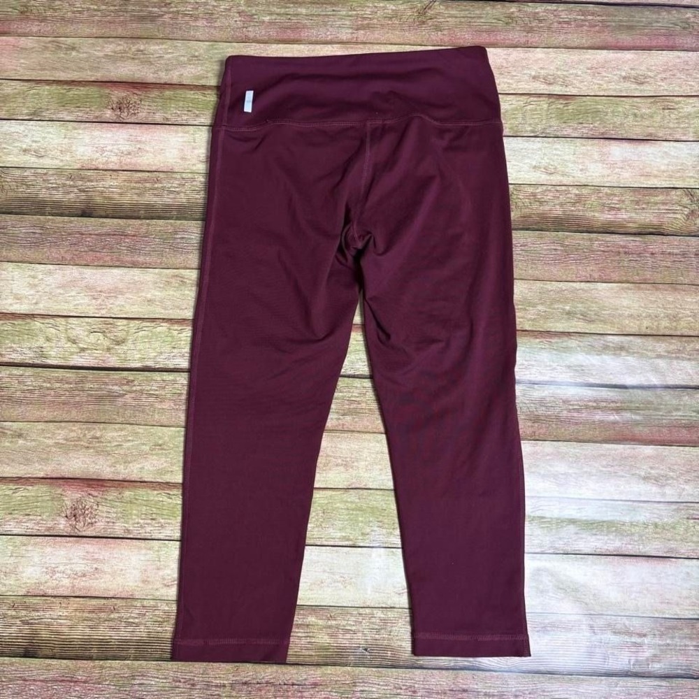 Zella cropped burgundy leggings. Item‎ 447